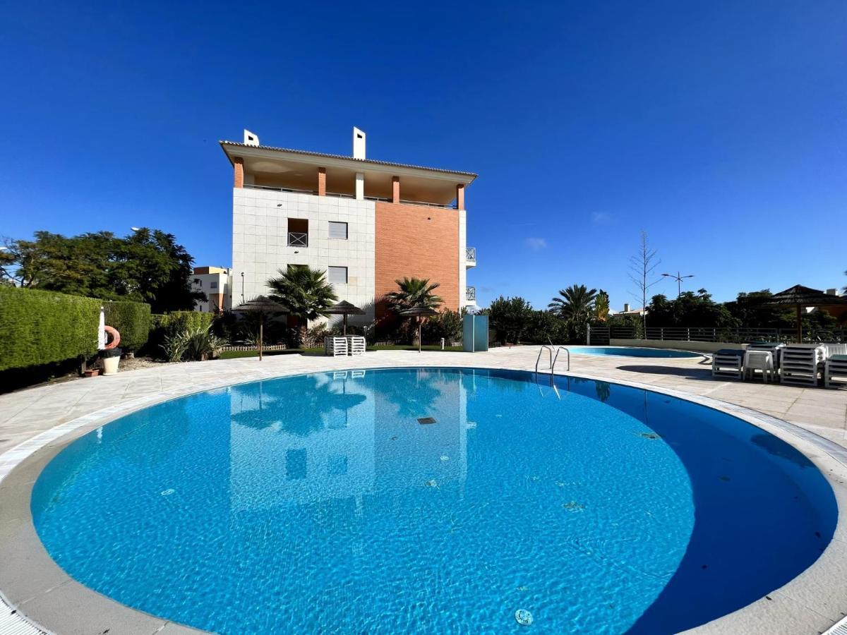Albufeira Modern 4 With Pool By Homing Apartman Kültér fotó
